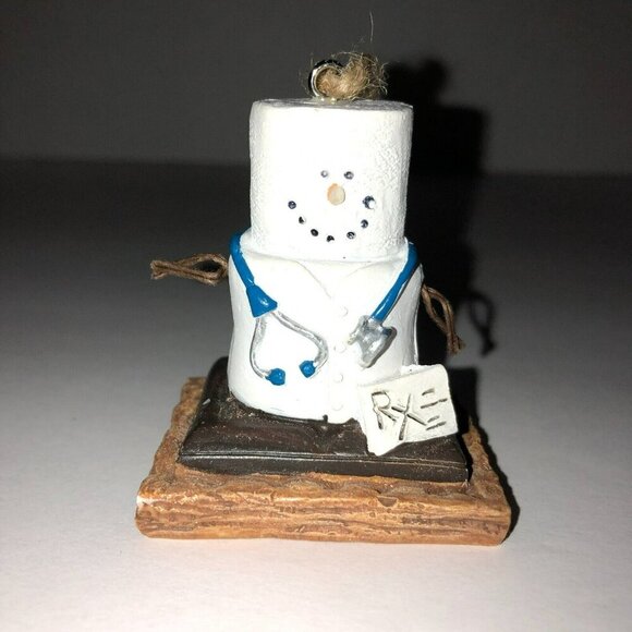 Marshmallow Doctor RX Christmas Ornament 2" Resin Original S'mores 2016 - Picture 4 of 4